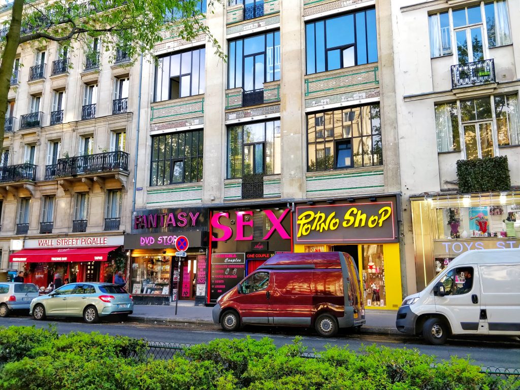 Sex Iest Neighborhood In Paris Fernwehrunway